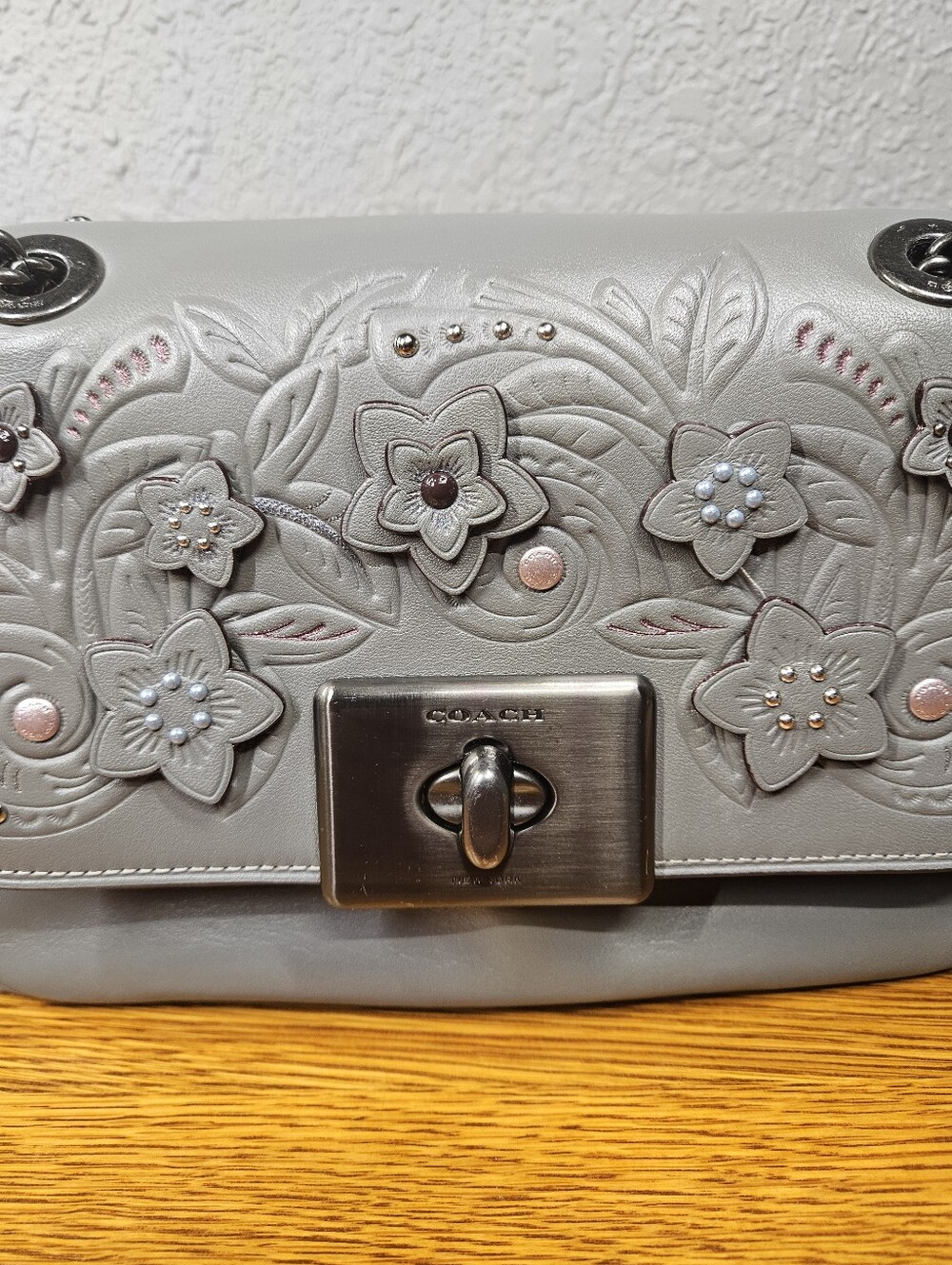 Coach Cassidy With Floral Applique - Picture 2 of 16